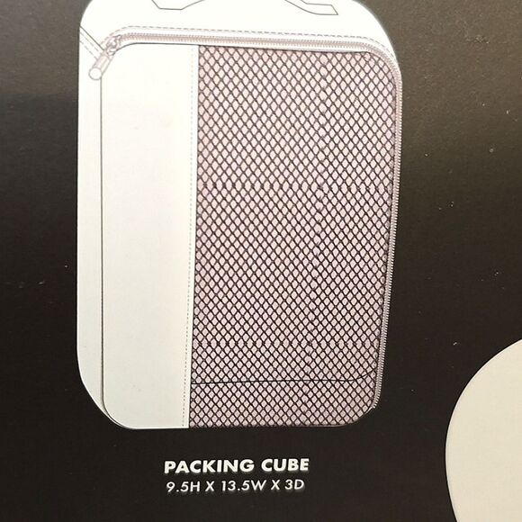 Hello Kitty 3-PC Packing Cube, Neck Pillow, & ID Tag Travel Set- Red - Picture 4 of 7